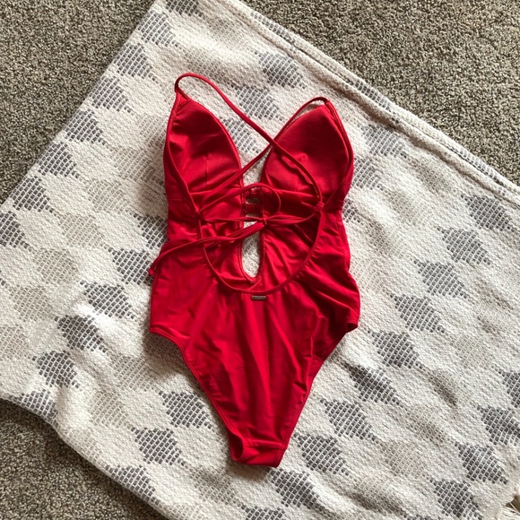 Abercrombie & Fitch red strappy one piece - Picture 2 of 5